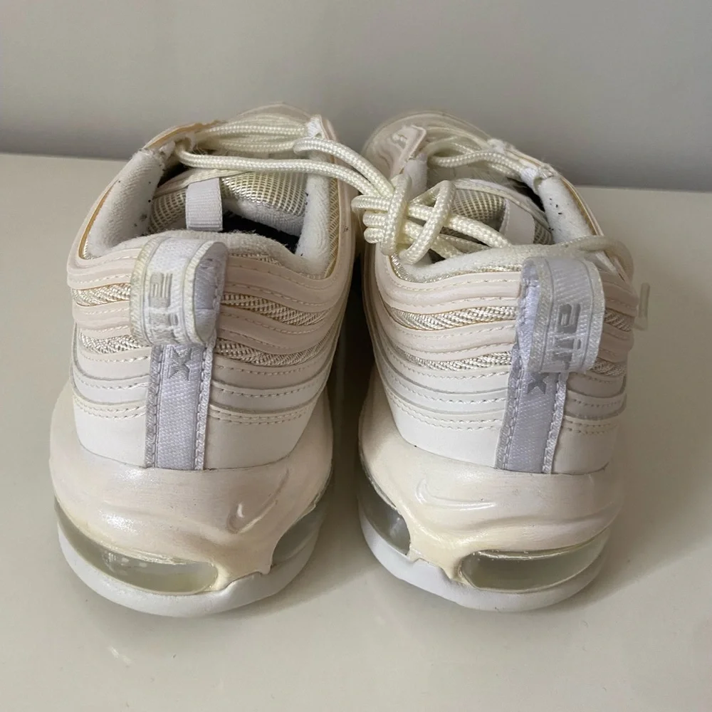 Nike Air Max 97 Womens Size 10.5 Running Sneakers White Pure Platinum 921733-100